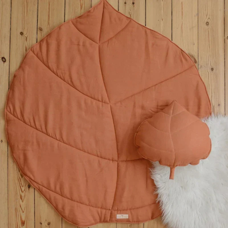Leafy Comfort Baby Play - Cozy Leaf-Shaped Baby Play Mat