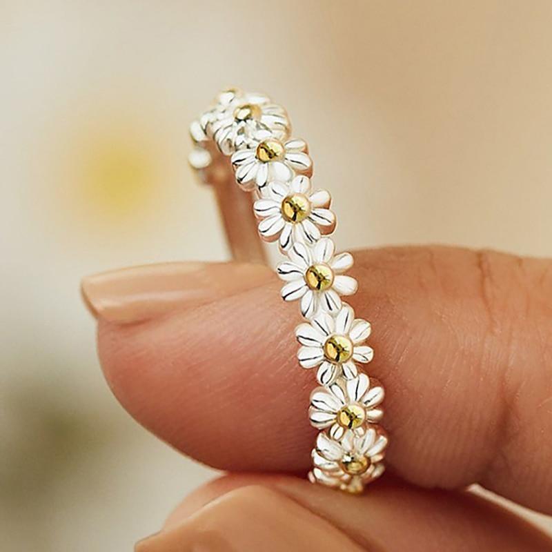 Aylin - Bague fleur en argent élégante au design floral