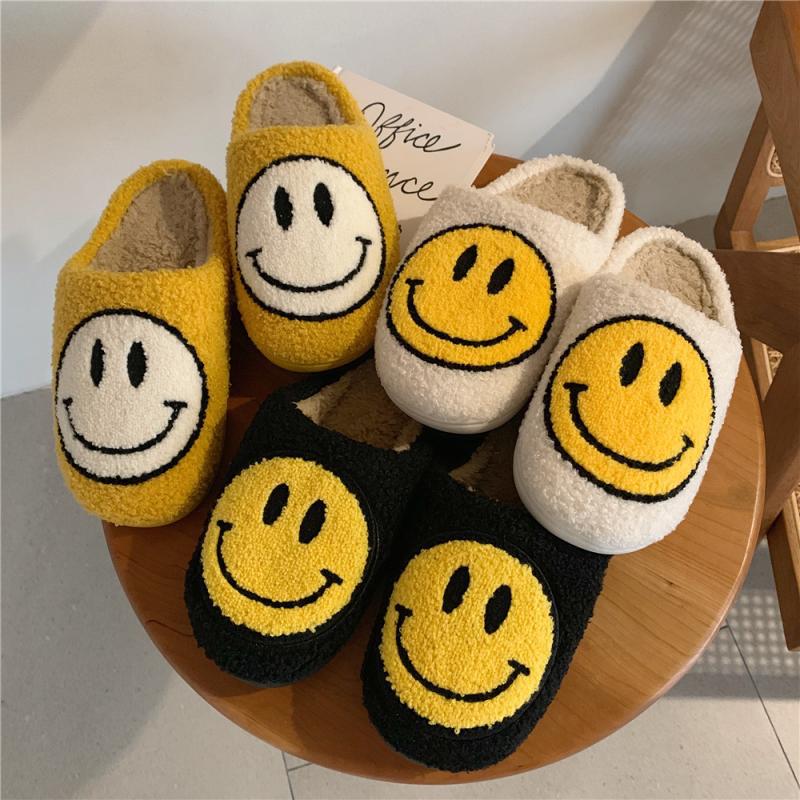 FluffySmile - Cozy Slippers to Keep Your Feet Warm