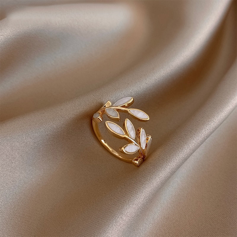 Amarille - Bague feuille dorée élégance