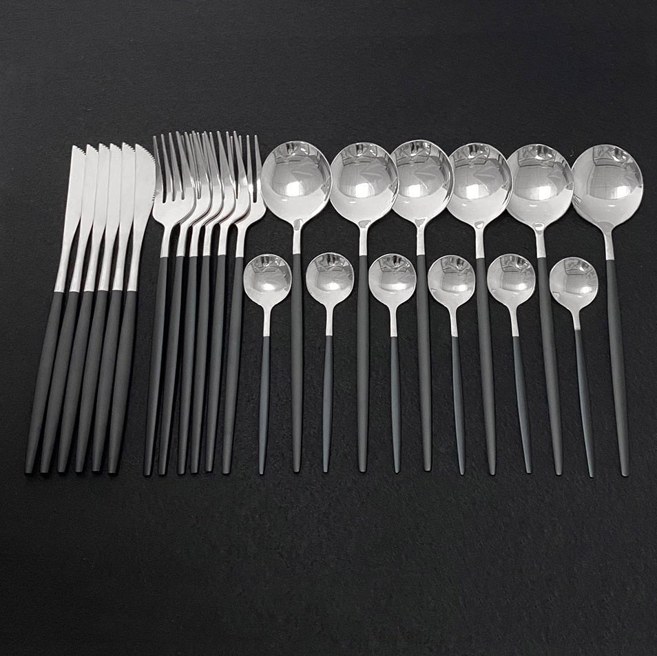 RoyalGlimmer Gold Cutlery Set - Elegant Flatware for a Luxurious Table