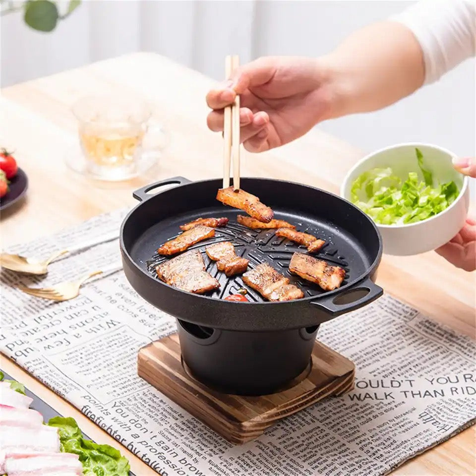 GrillMaster Pro - Compact Portable Barbecue for Outdoor Cooking