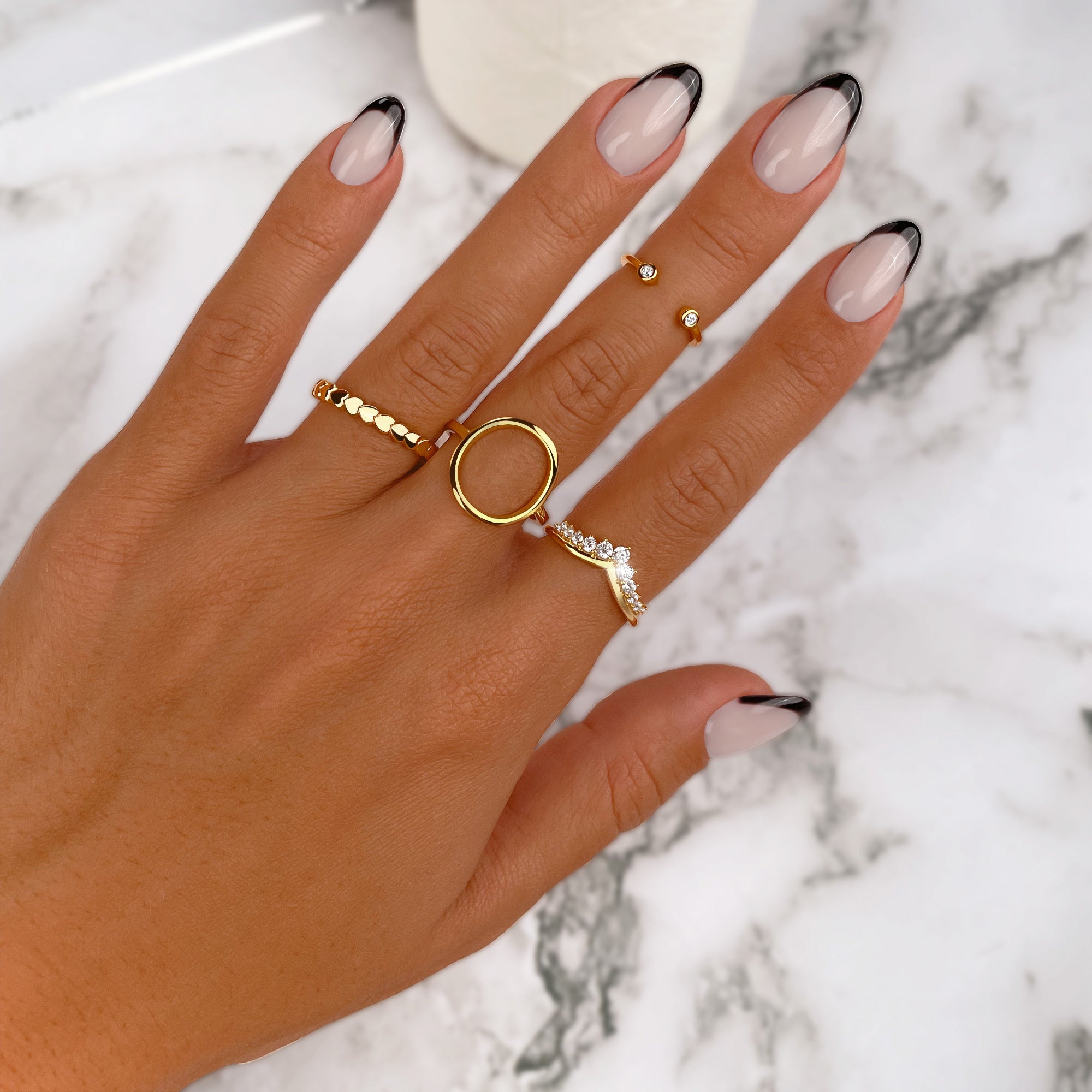 Allegra - Zirconia Crown Ring with an Elegant Touch