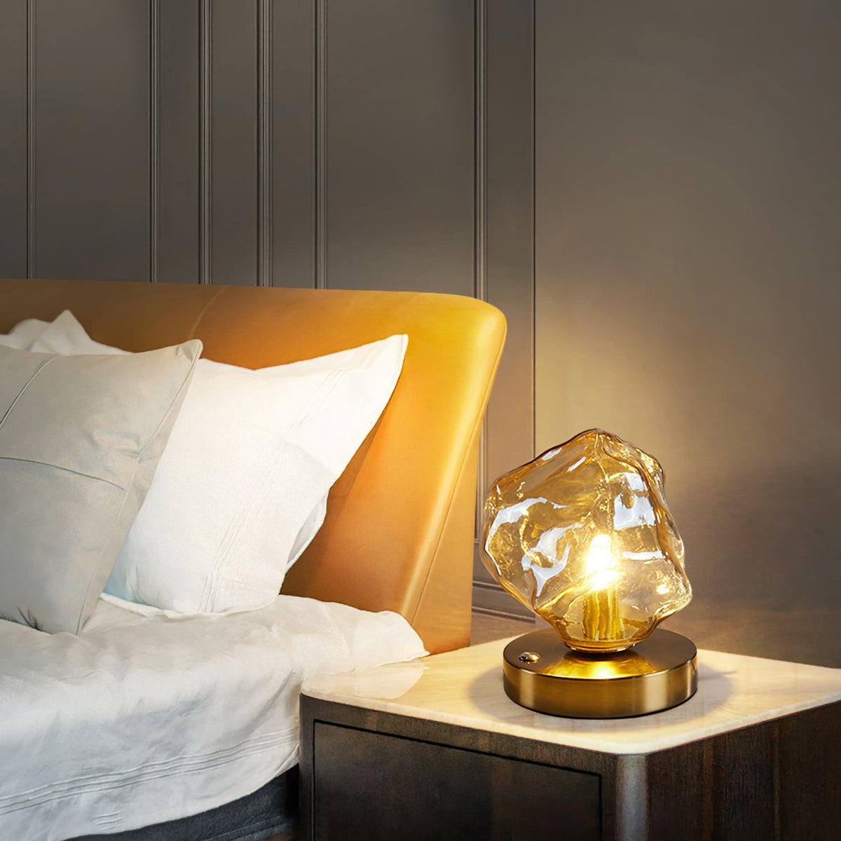 GlowCraft Table Lamp - Elegant Wireless Lamp with Motion Sensor