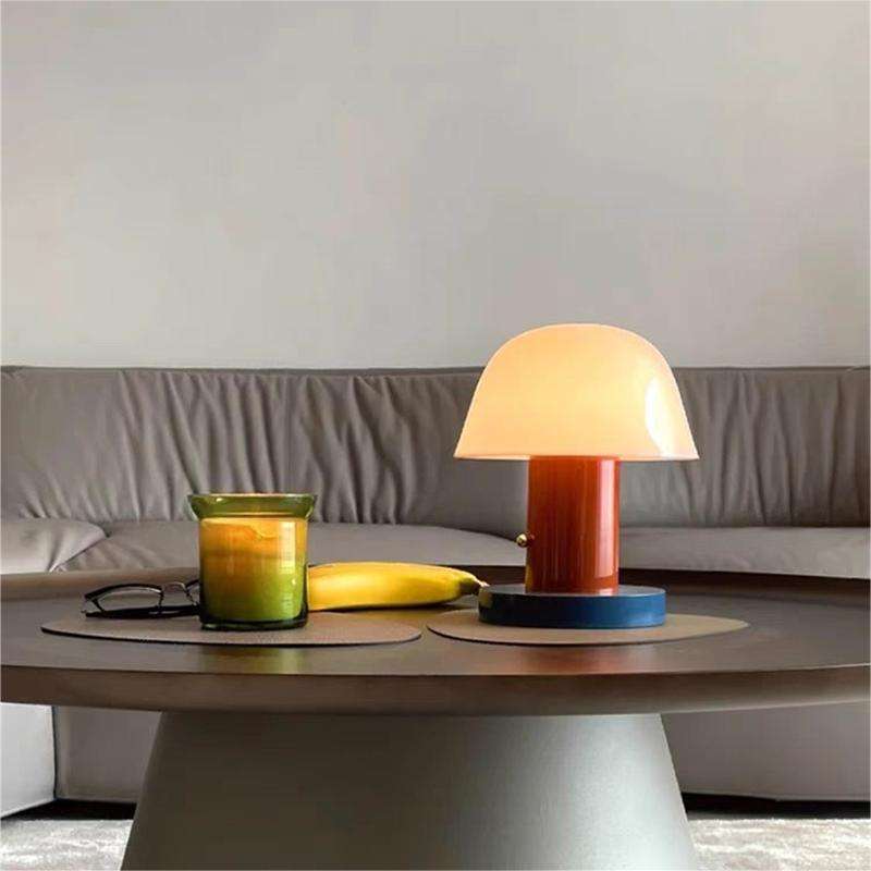 NatureGlow Lamp - Modern Mushroom-Design Table Lamp