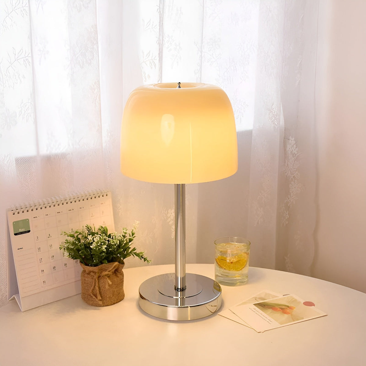 ModernGleam - Modern Energy-Efficient LED Table Lamp