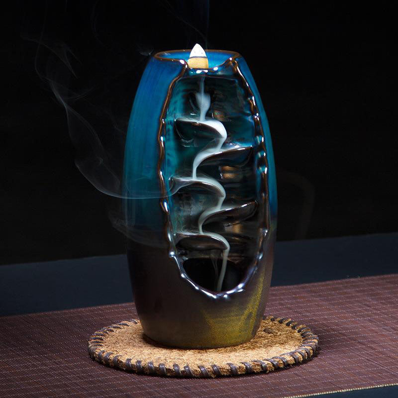 SerenityFlow - Fontaine à encens en céramique pour une ambiance zen