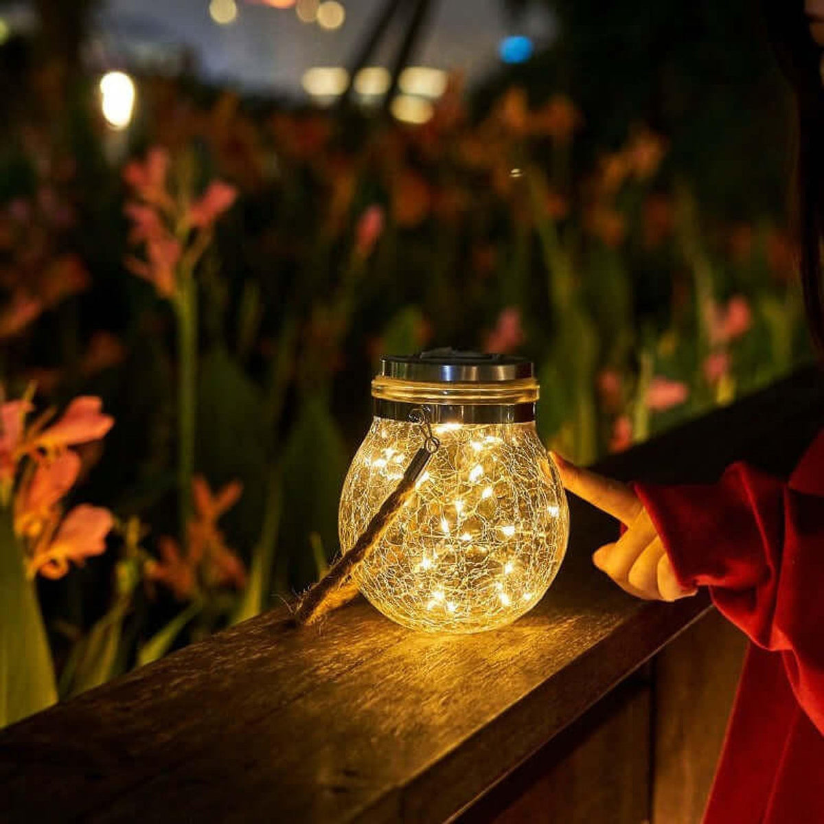 Kostrasol - Elegant Glass Outdoor Solar Lamp