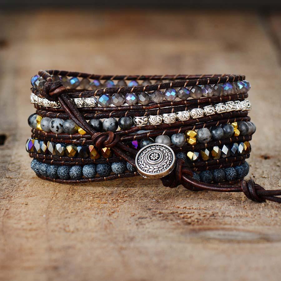 Lunara - Black Onyx Bracelet with Moon Charm