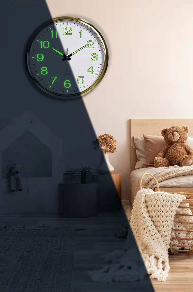 HushGlow - Silent Wall Clock 30 cm with Night Glow