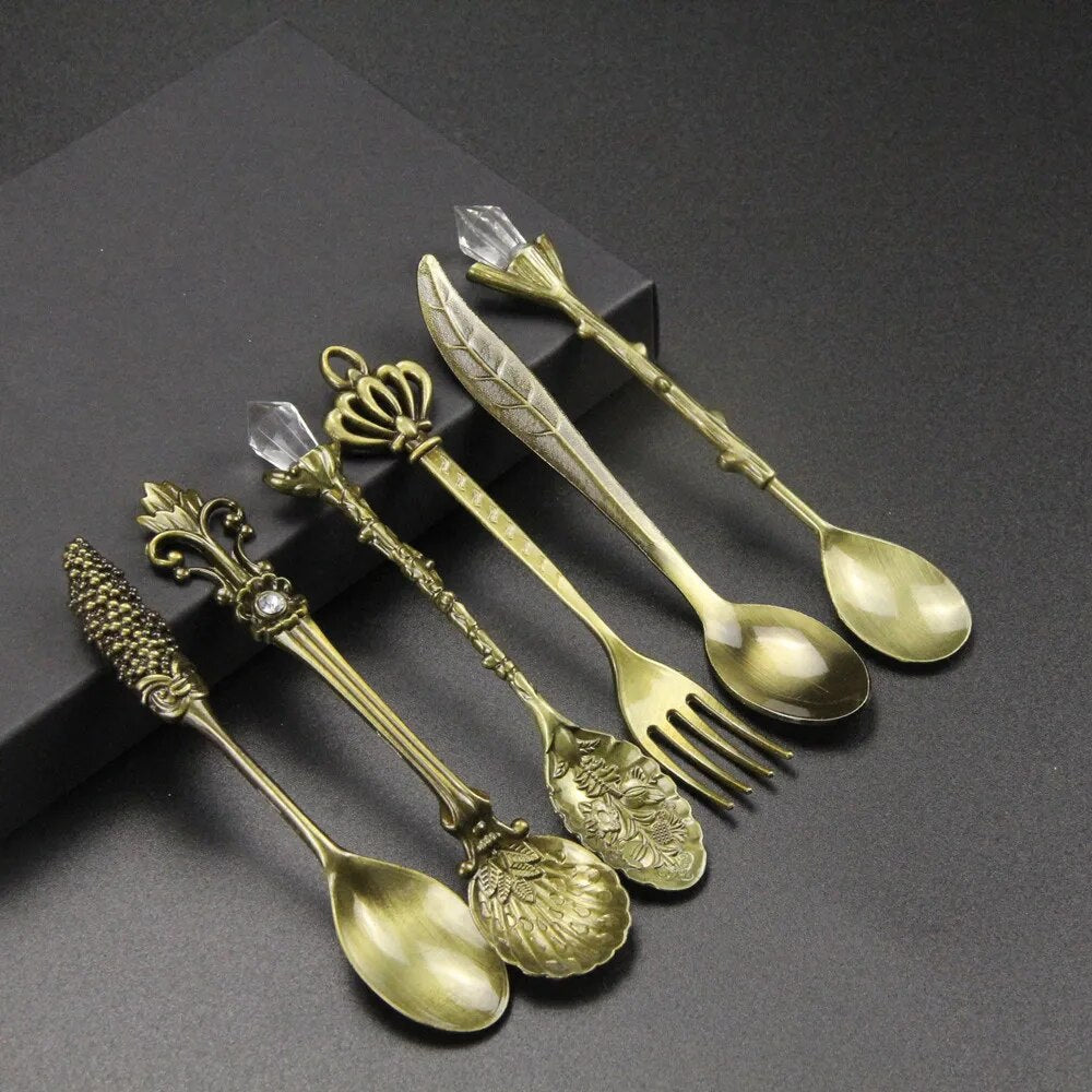 GildCraft - Vintage Engraved Coffee Spoon with Retro Charm