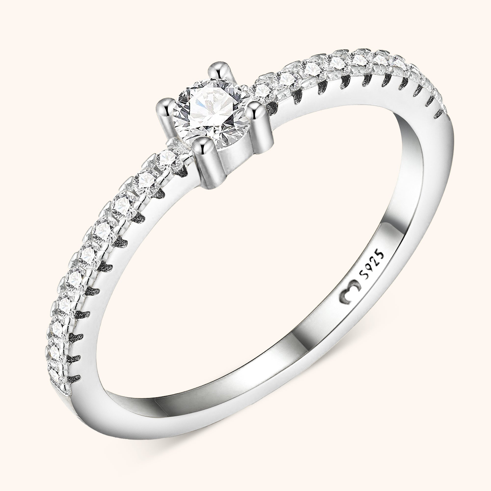 Sienna - Elegant Gold-Plated Ring with Dazzling Zirconia Centre