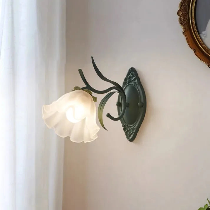 LilyGlow - Elegant Nature-Inspired Wall Sconce