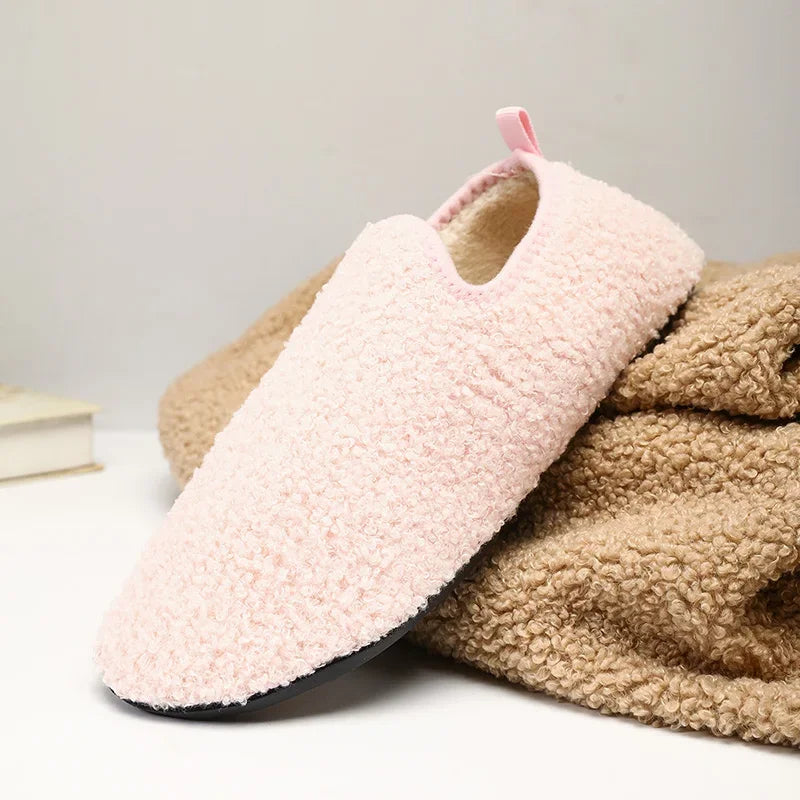Wolkenwarmers - Non-Slip Plush Slippers for the Home