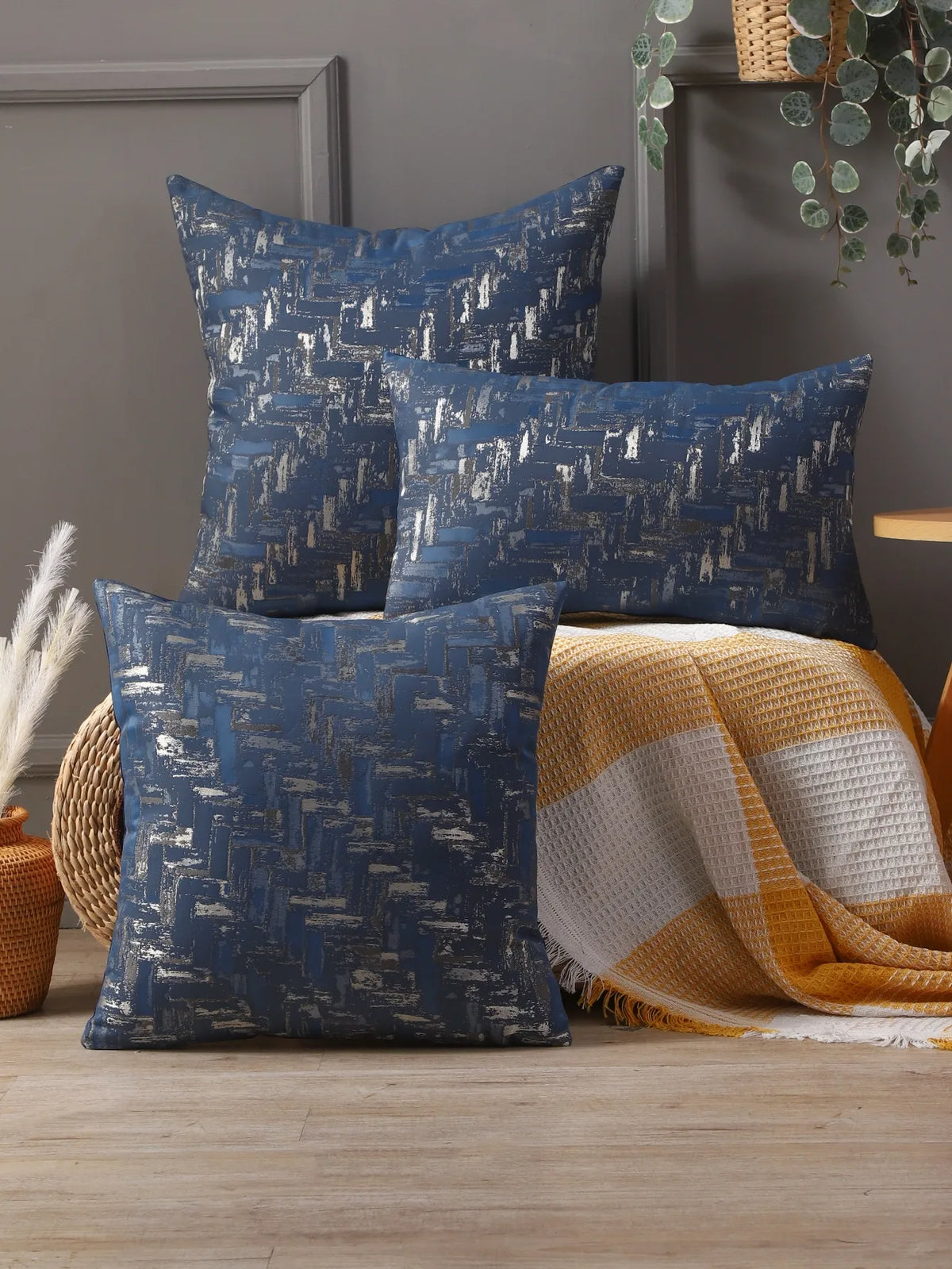 Ufjorda - Scandinavian Minimalist Cushion Cover