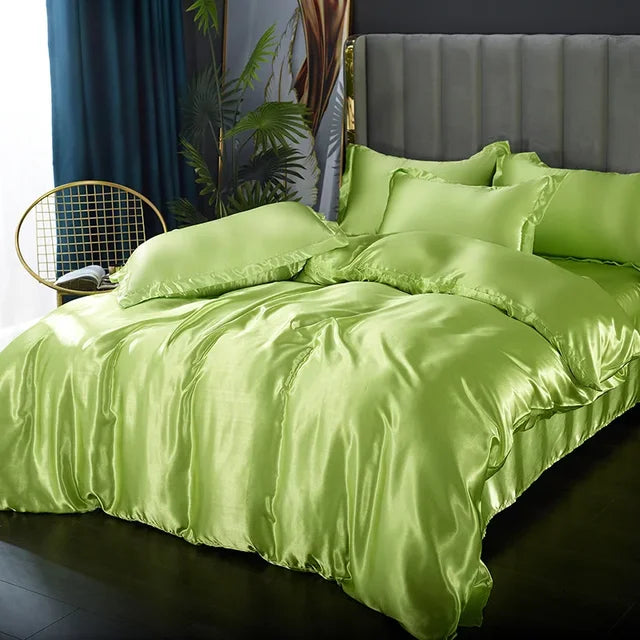 SatinDream - Luxurious Satin Bedding Set for Dreamy Nights