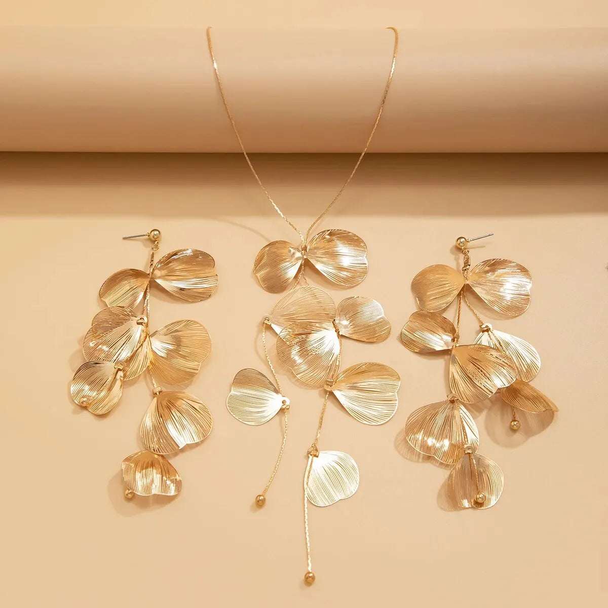 LeafElegance - Set pendentif feuille et boucles