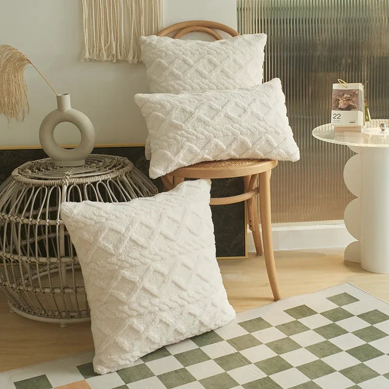 SilkAura Décor - Luxurious Geometric Jacquard Cushion Cover