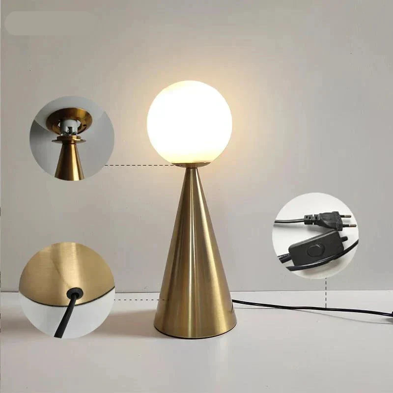 GildedGlow - Golden Glass Table Lamp for a Warm Ambiance