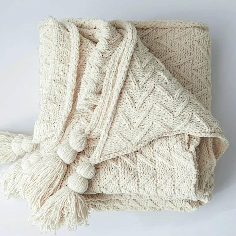 HeartCozy - Heart-Fringe Knitted Chenille Throw