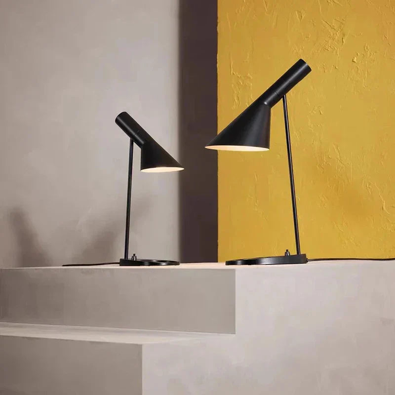 Lindara - Luxury Adjustable Table Lamp