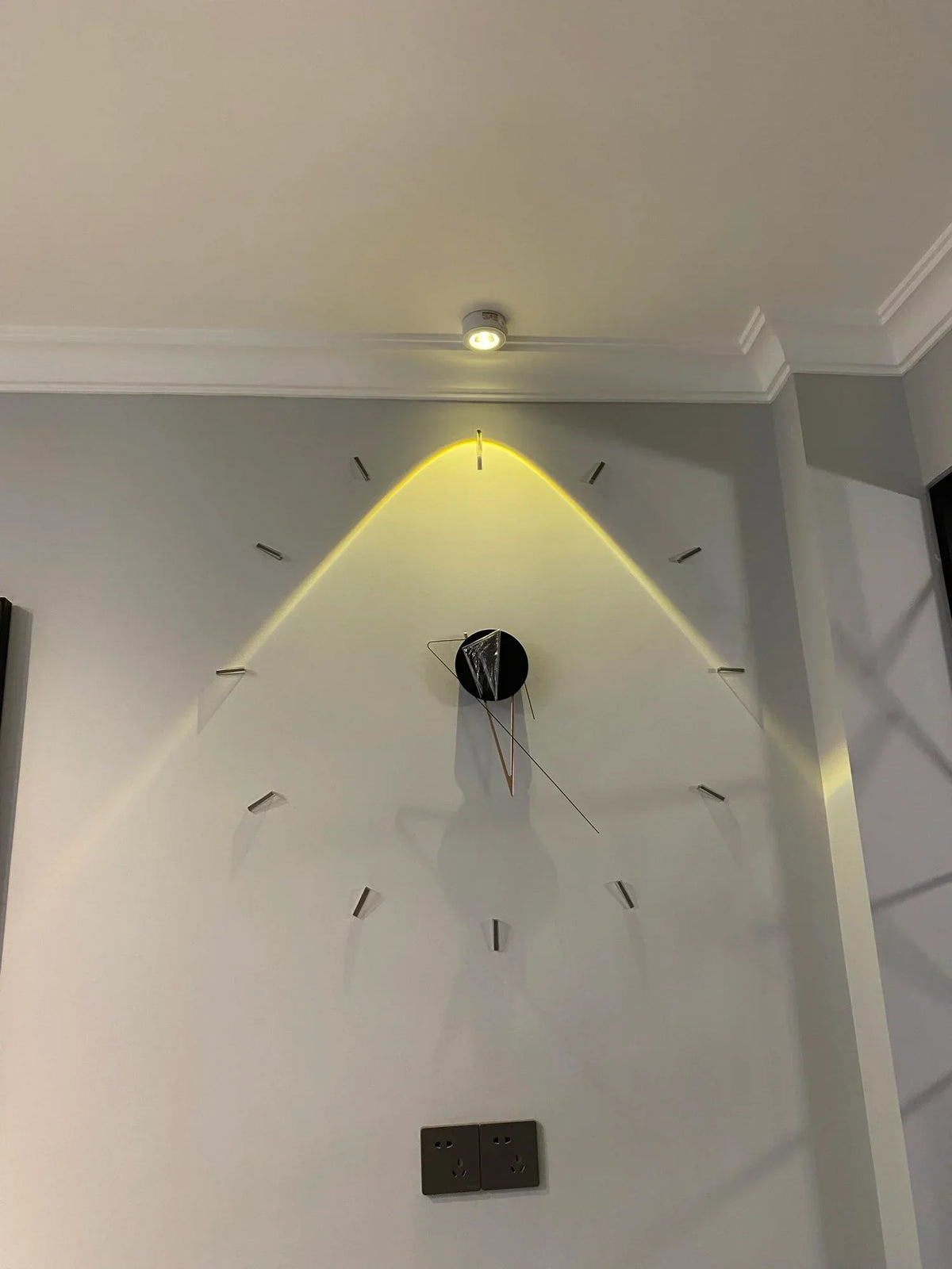 Oslento - Minimalist Silent Wall Clock