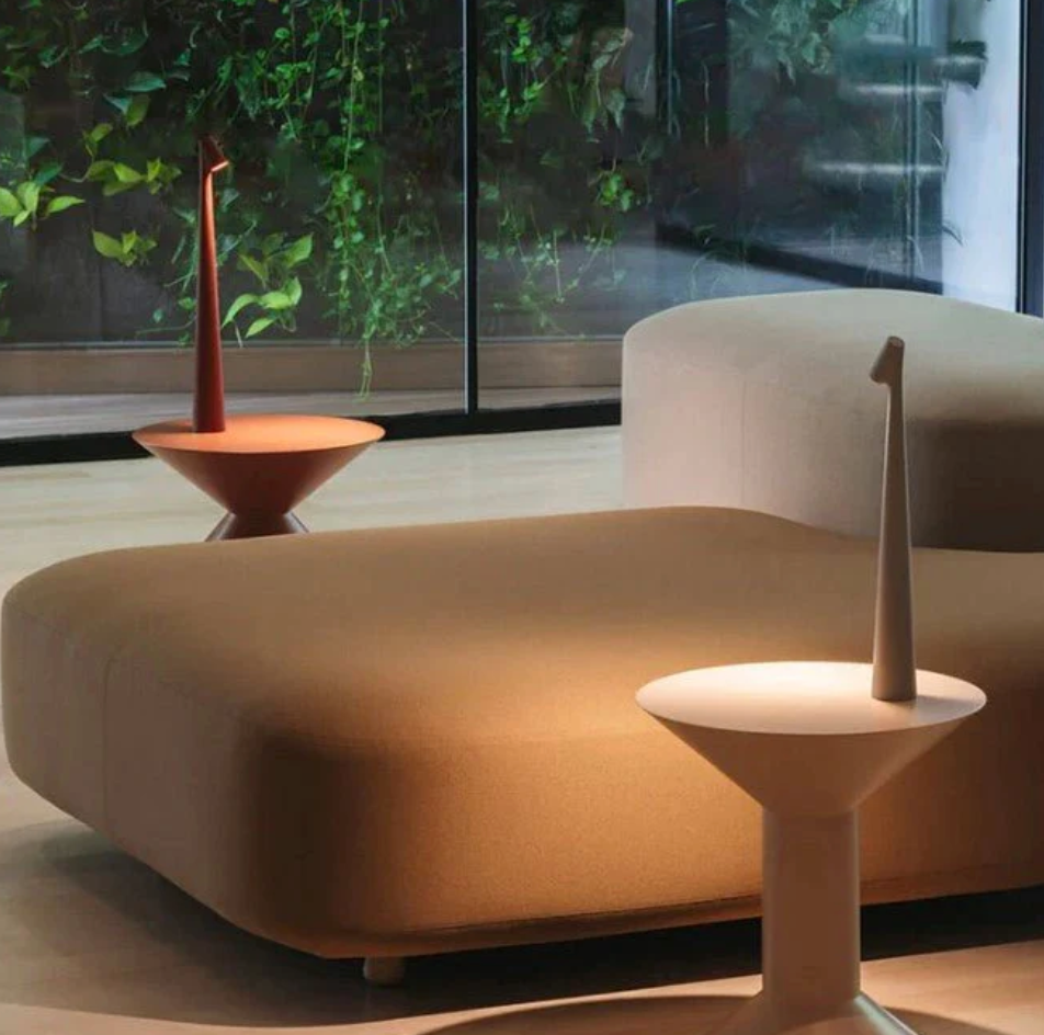 Guyrenna - Adjustable Touch Lamp for Refined Interiors