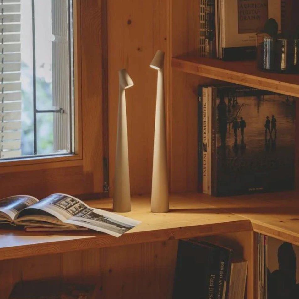Guyrenna - Adjustable Touch Lamp for Refined Interiors