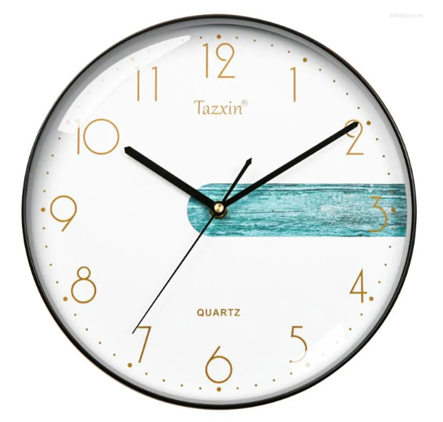 Nordique - Elegant Scandinavian Wall Clock