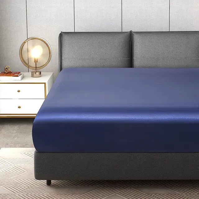 SatinDoux - Soft Satin Fitted Sheet for Ultimate Comfort