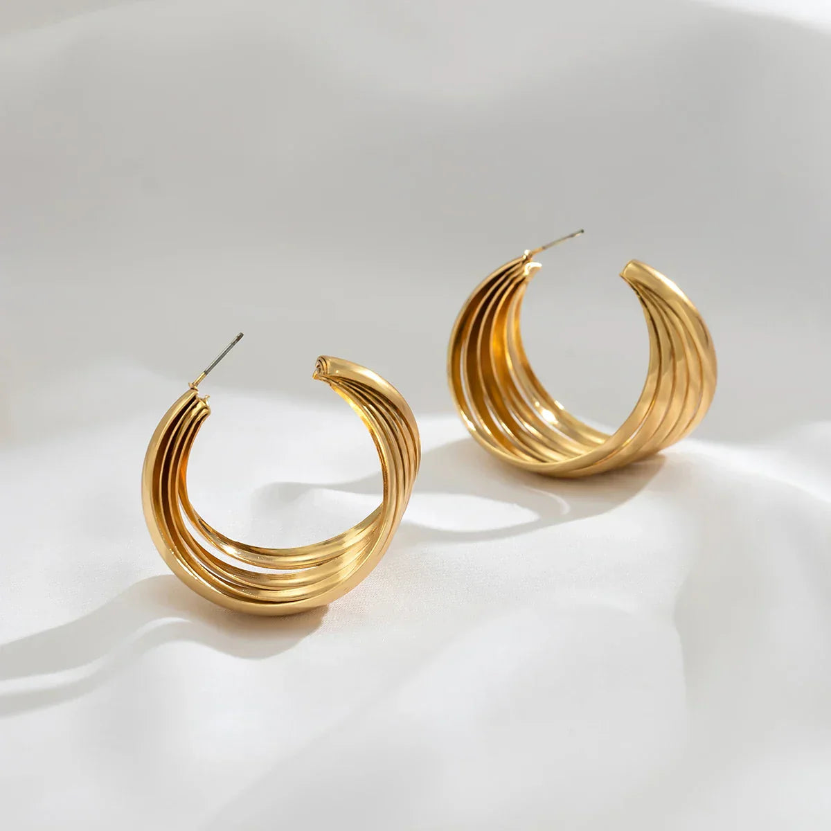Classic Elegance - Créoles en métal stylées