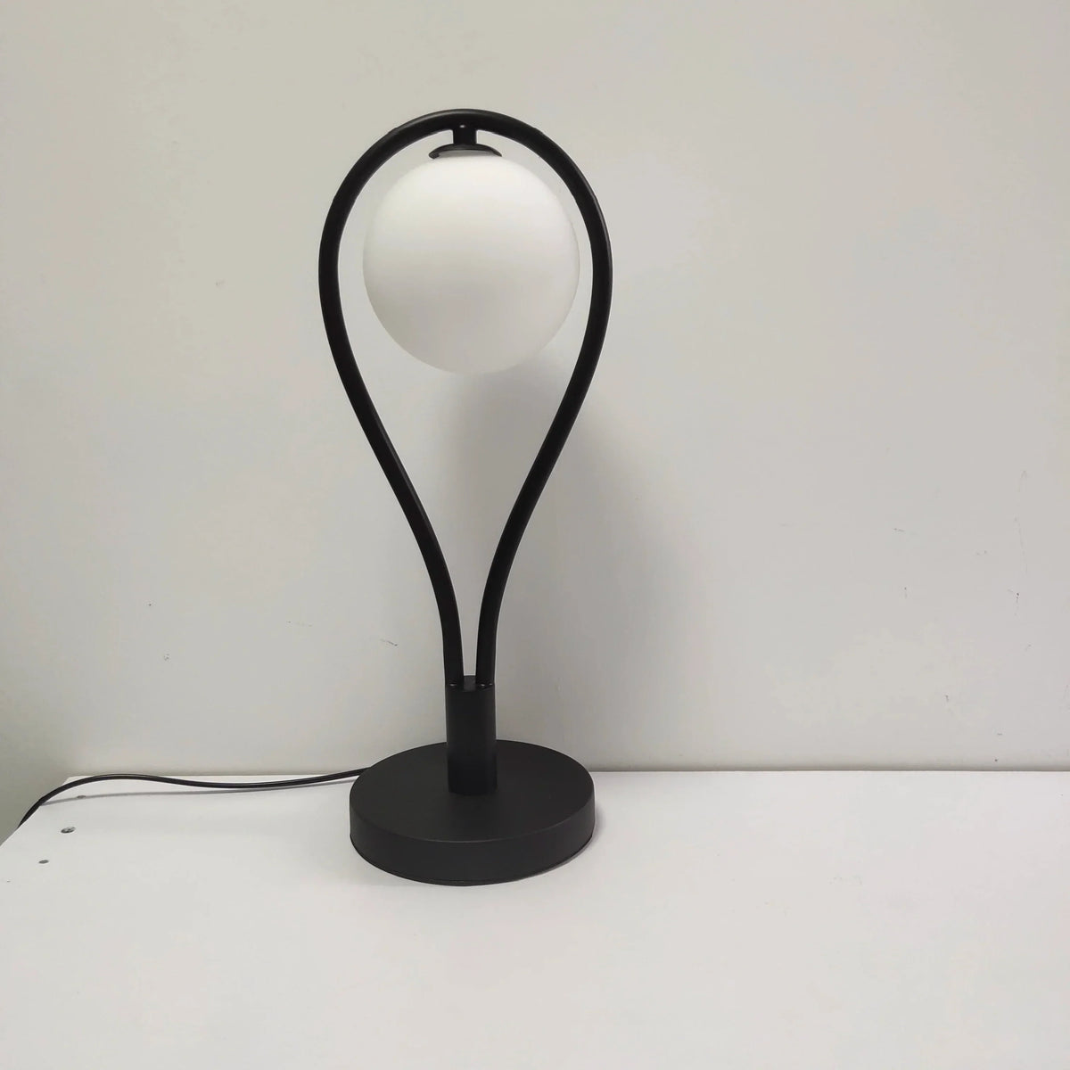 FrostedGloed - Minimalist Scandinavian Ambient Lamp