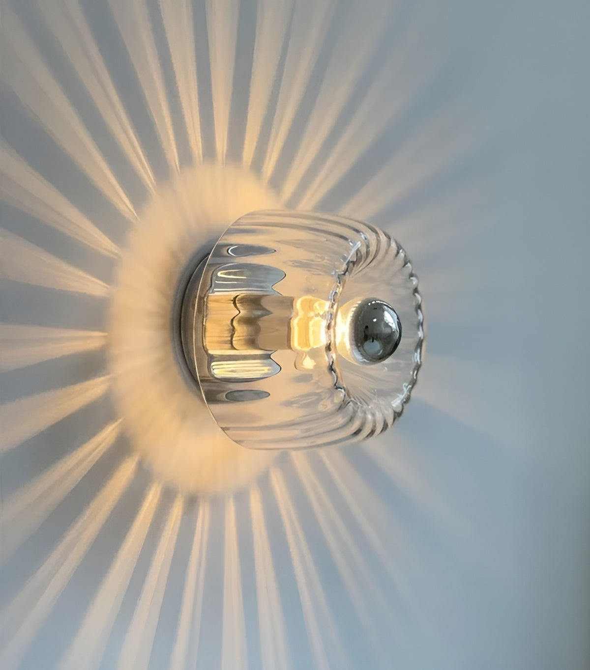ScandiElegance - Modern Bauhaus Glass Wall Light