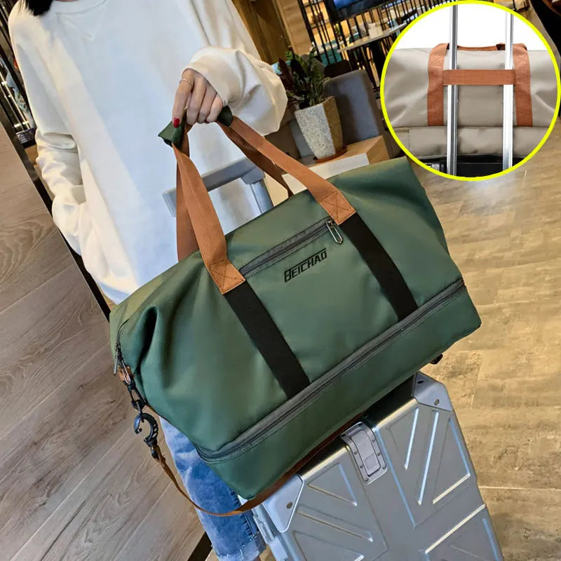 CarryOnFit - Duffel Bag with Shoulder Strap for Sport and Travel
