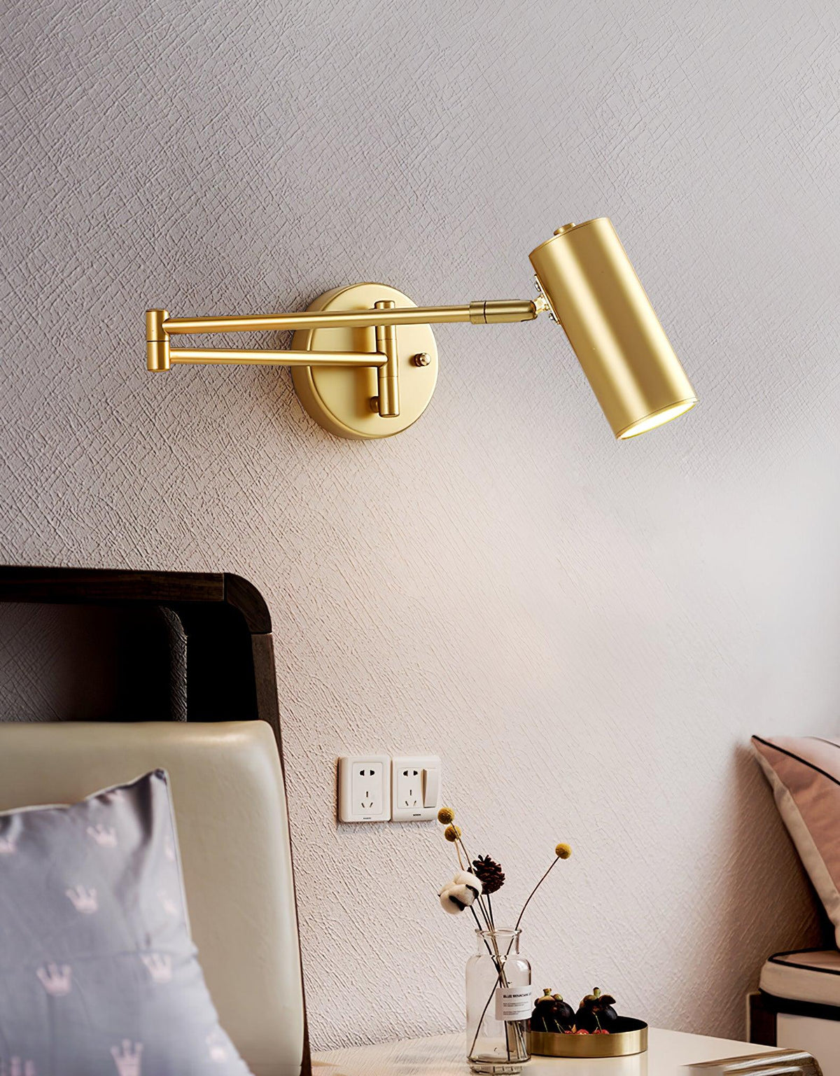 Nexbeam - Sleek Metal and Acrylic Wall Sconce