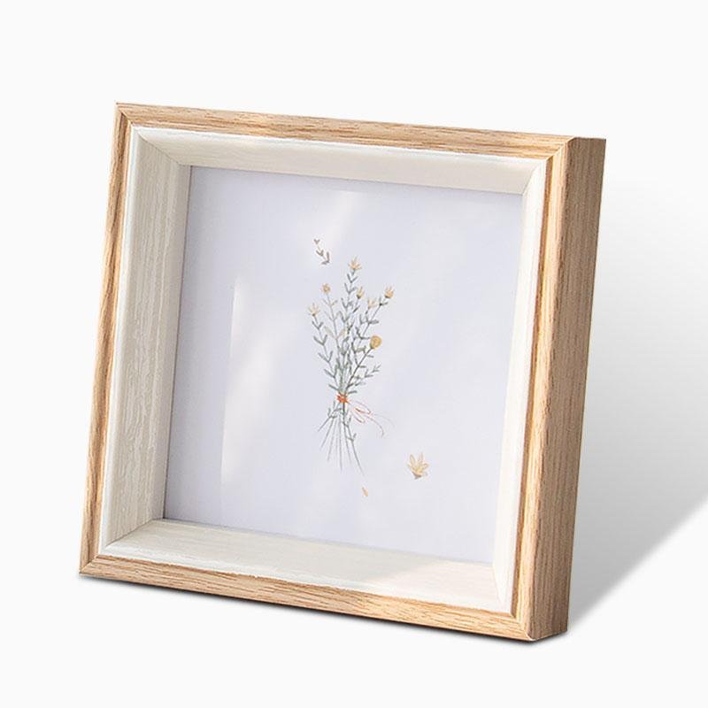 ElegantFrame - Gold-Edged Luxury Square Photo Frame