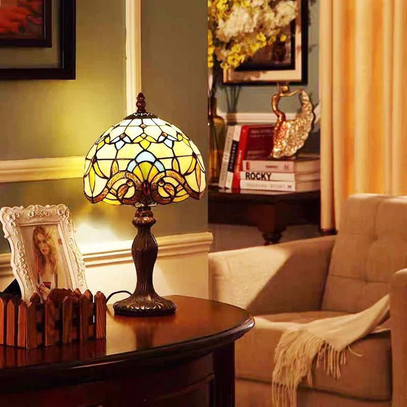 Luminara Éclat - Colored Glass Tiffany Desk Lamp