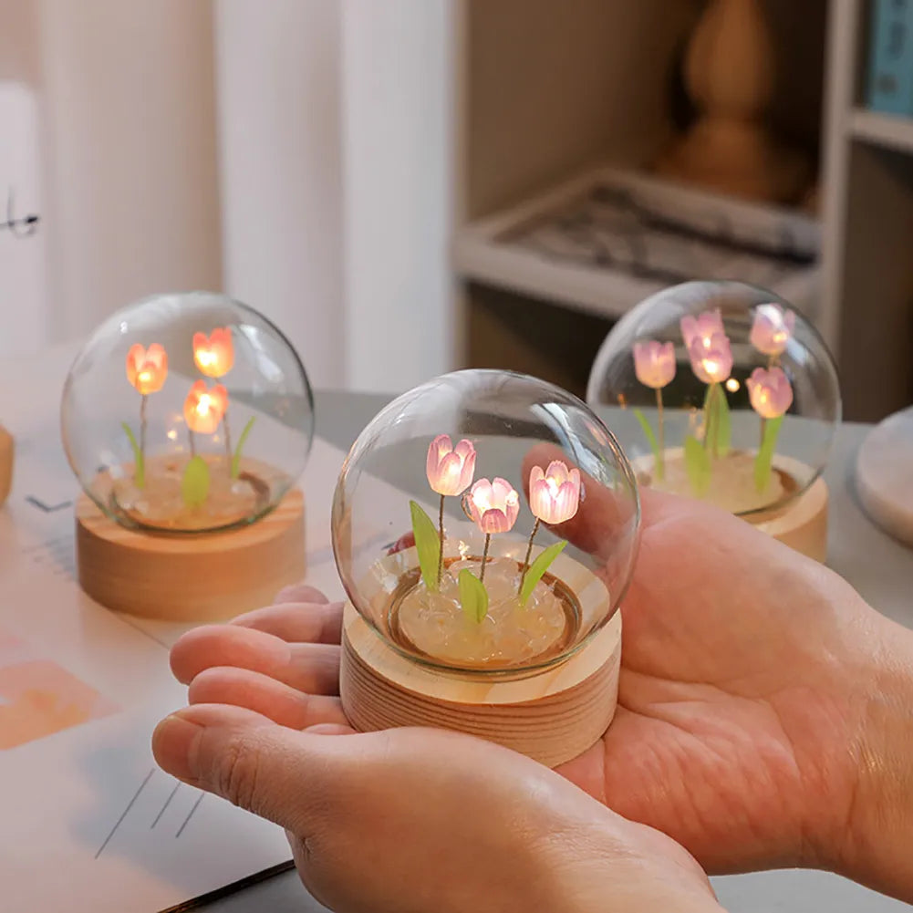 Hurelia - Elegant Glass Tulip Table Lamp