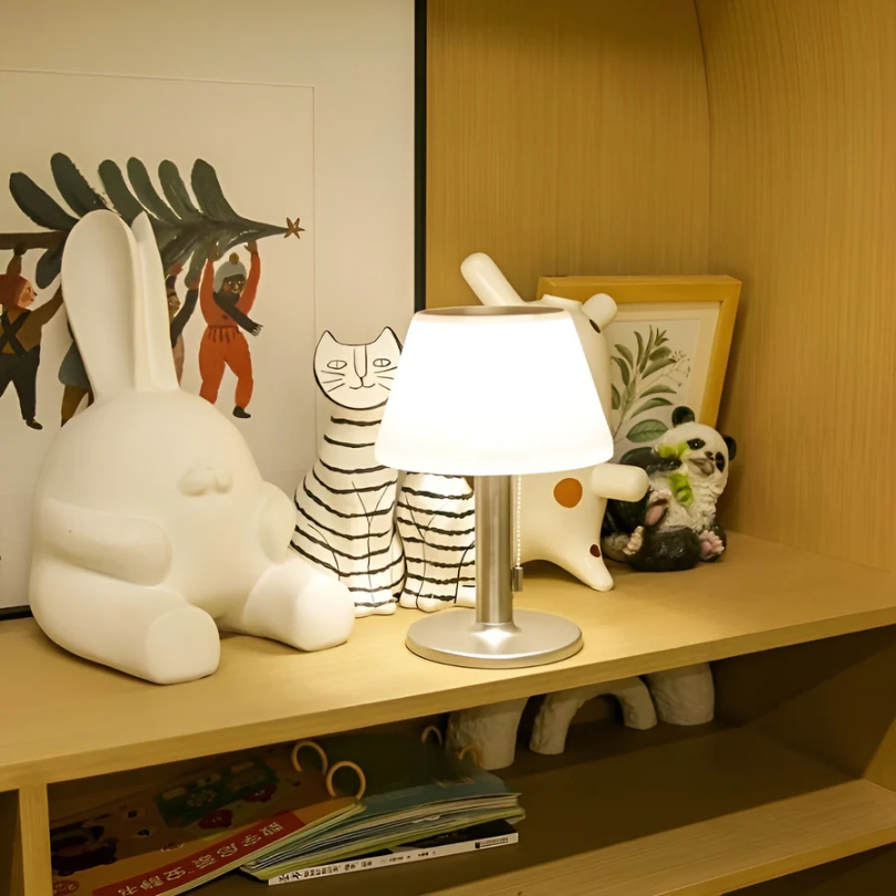 SolarLuxe Lamp – Lampe de Table Solaire Moderne