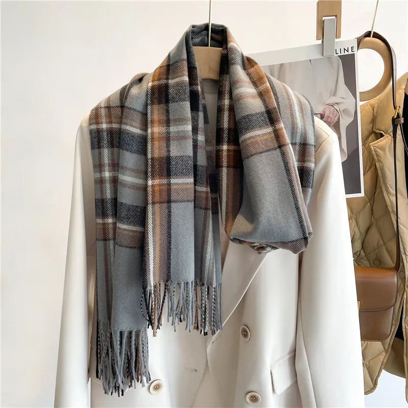 LuxeRuit - Elegant Cashmere Scarf for Winter Style