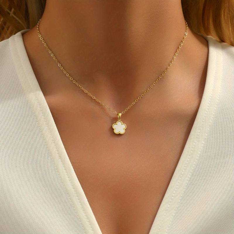 Fiora - Collier pendentif fleur porte-bonheur