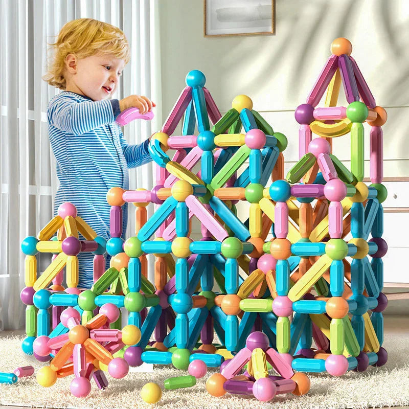 CreativeBuild - Magnetic Building Set for Young Builders