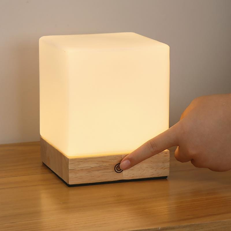 GloedCube - Wireless LED Table Lamp with Modern Design