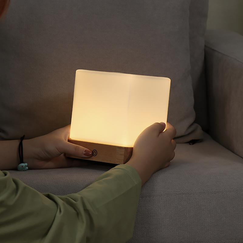 GloedCube - Wireless LED Table Lamp with Modern Design