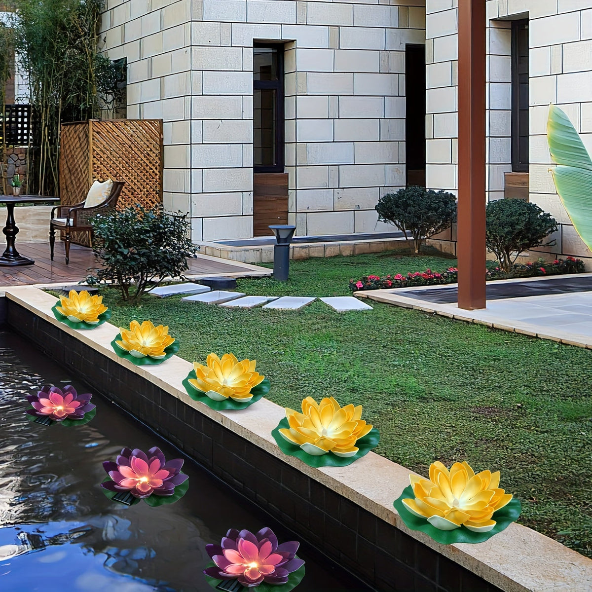 Upetal - Lotus-Shaped LED Solar Garden Lanterns