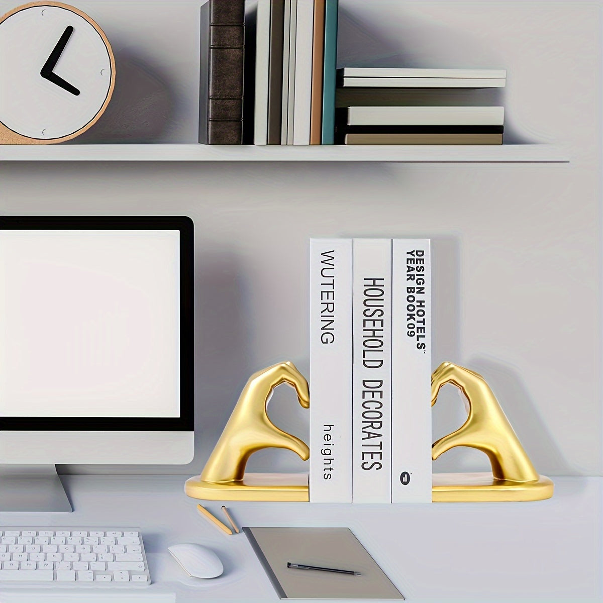 GoldenHeart - Luxury Heart-Shaped Bookends (Set of 2)