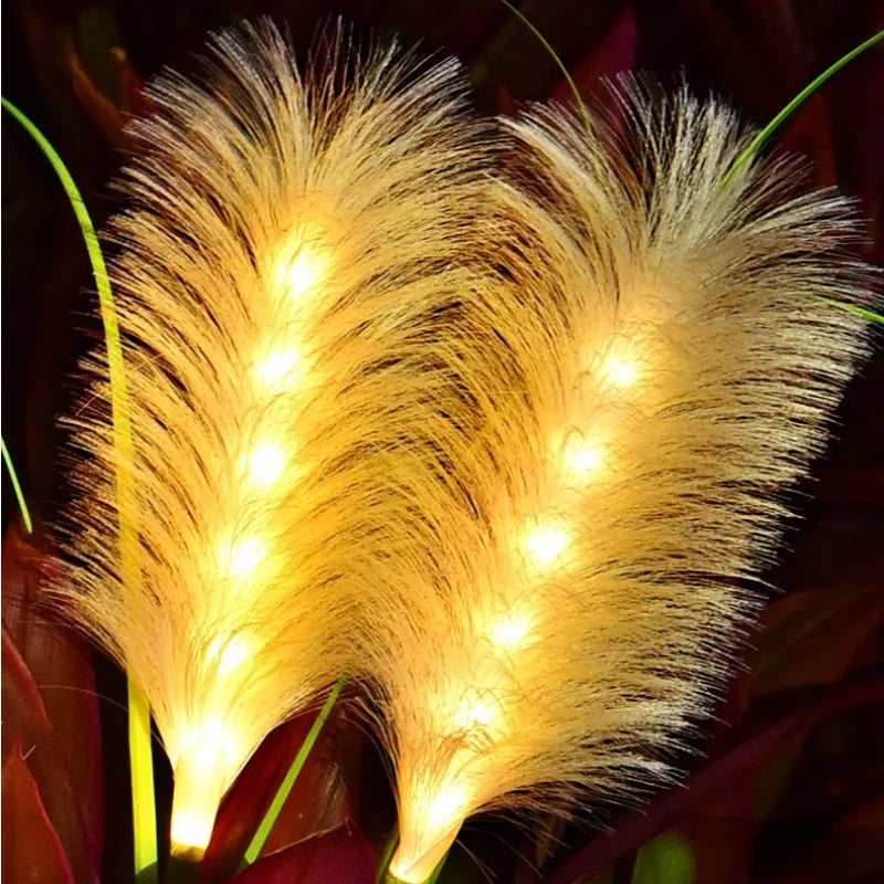 LumiSoleil - Reed-Shaped Solar Garden Lantern
