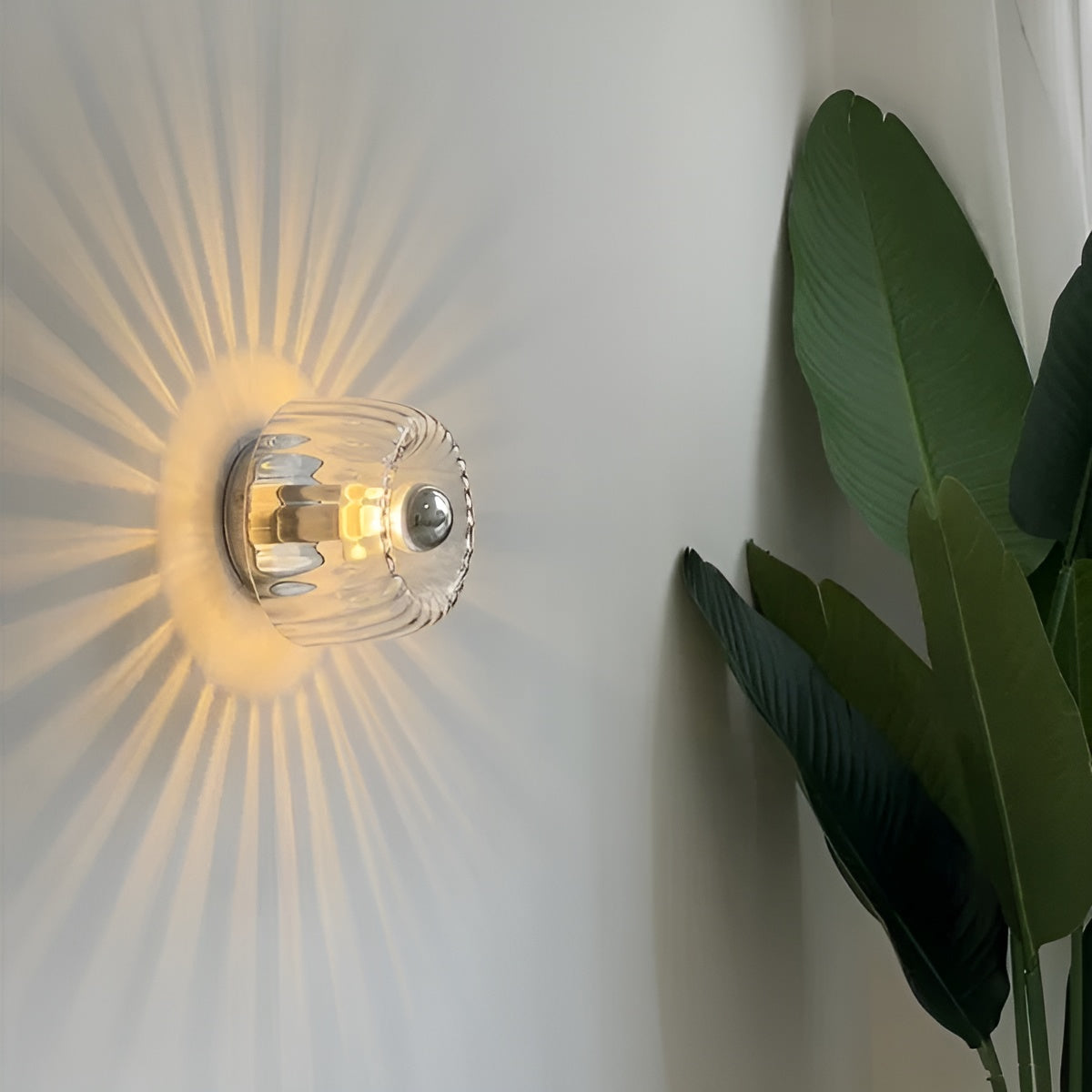 ScandiElegance - Modern Bauhaus Glass Wall Light