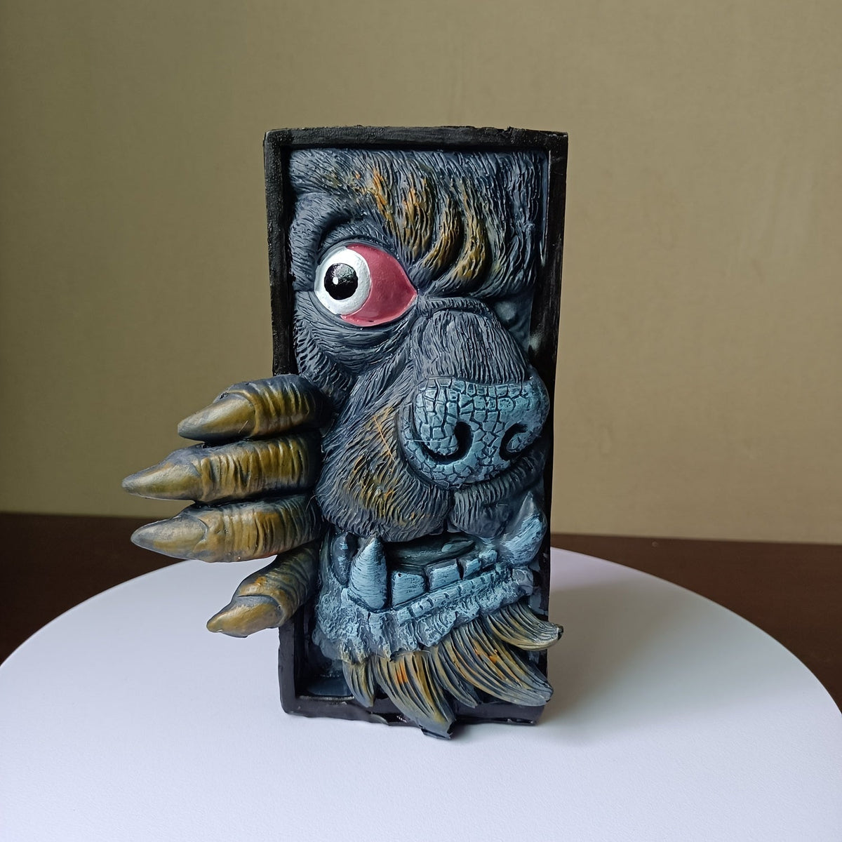 MonsterBookend - Unique Monster Bookend in Black and Gray Resin