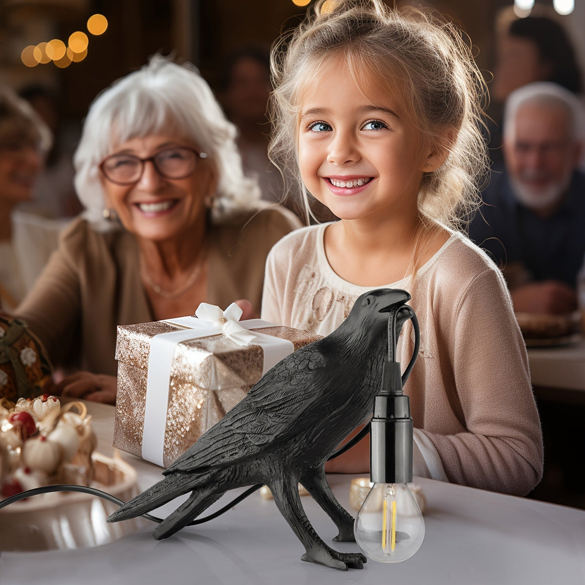 RavenLicht - Elegant Raven Table Lamp with USB Port